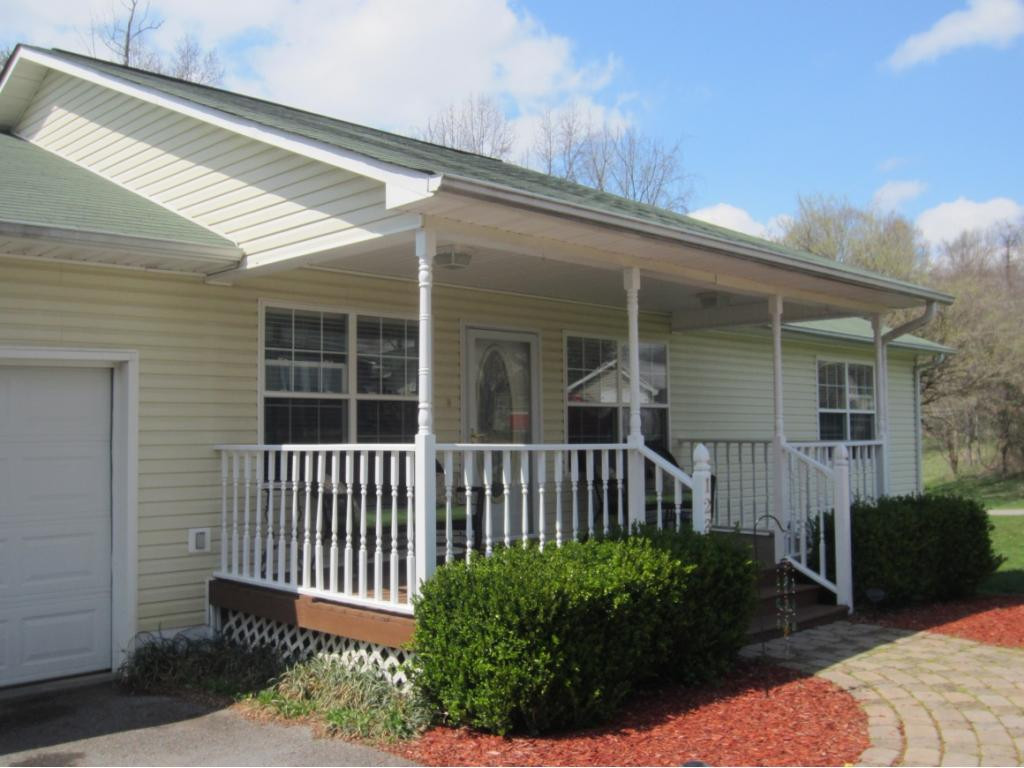 123 Grandview Road Johnson City, TN 37601 - Photo 1 of 17 Photo 1