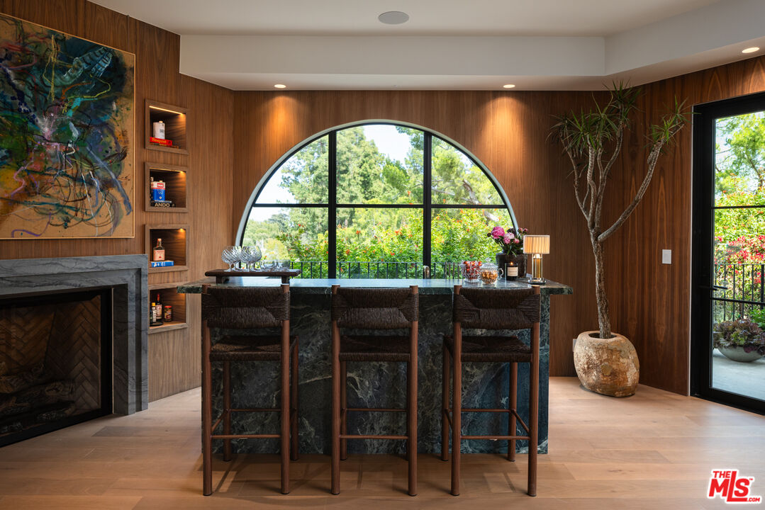 1122 La Altura Road Beverly Hills, CA 90210 - Photo 9 of 44