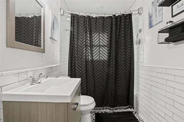 $1,775 | 3345 8th Avenue, Fort Worth, TX 76110