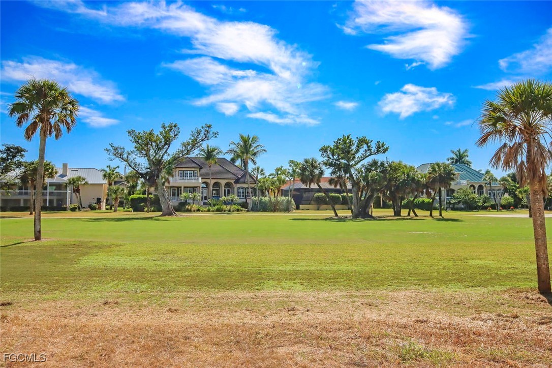 1292 Par View Drive Sanibel, FL 33957 - Photo 7 of 18 a view of an ocean and beach