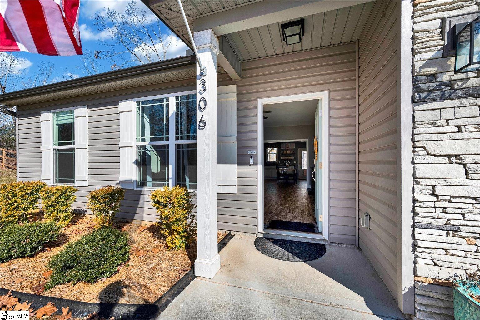 306 Ross Street Piedmont, SC 29673 - Photo 4 of 33