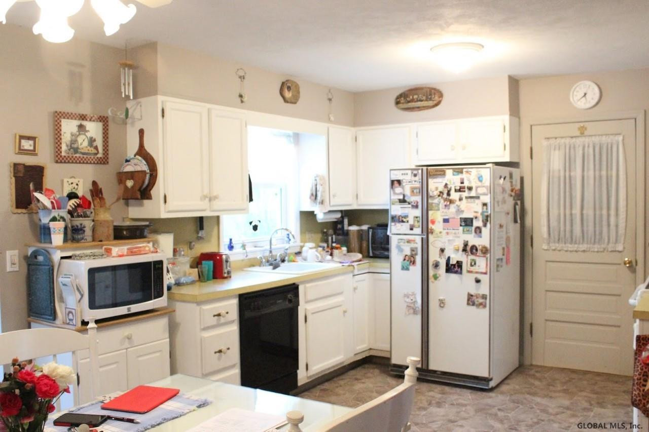 1258 Princetown Road Rotterdam, NY 12306 - Photo 8 of 18 Photo 8