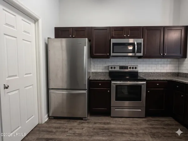 $2,075 | 10 Brindlewood Drive, Beaufort, SC 29907