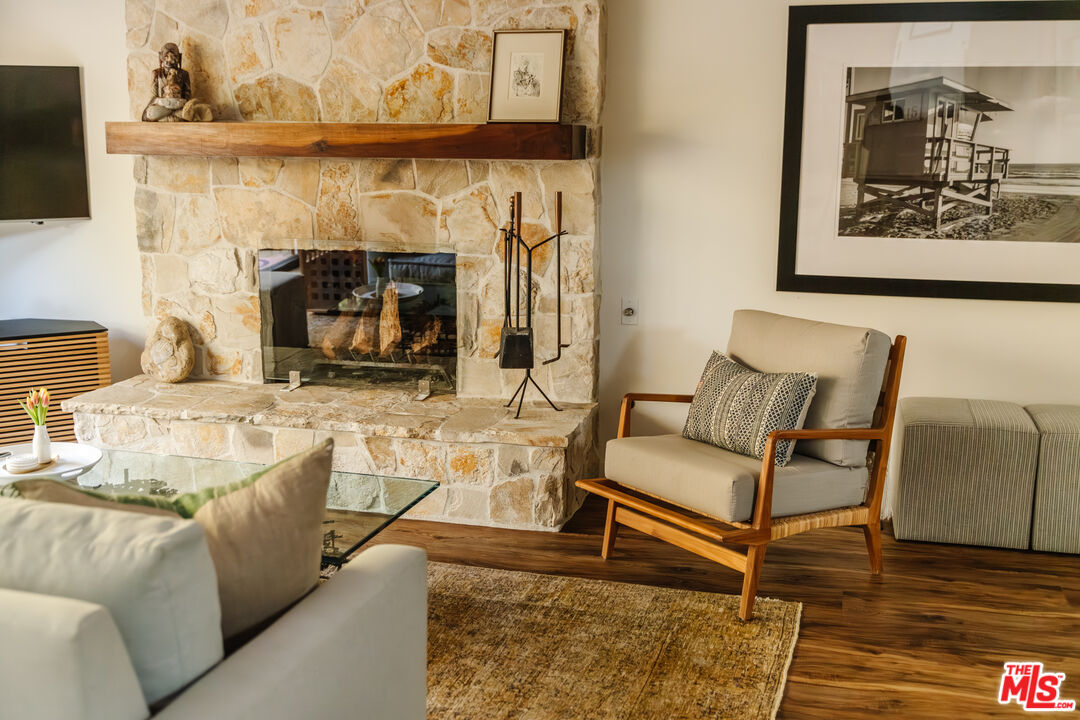 231 Muerdago Road Topanga, CA 90290 - Photo 2 of 52