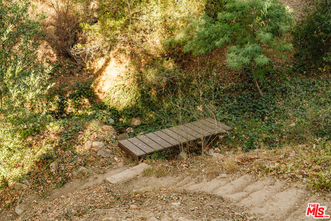 231 Muerdago Road Topanga, CA 90290 - Photo 48 of 52