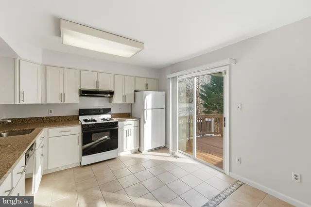 $674,200 | 5321 Buxton Court, Alexandria, VA 22315