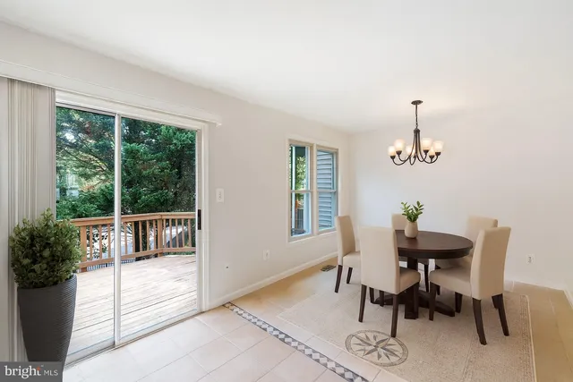 $674,200 | 5321 Buxton Court, Alexandria, VA 22315