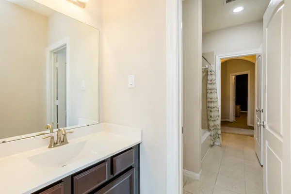 $689,000 | 4622 Regal Shadow Lane, Sugar Land, TX 77479