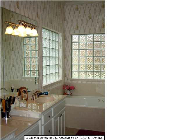 17859 British Lane Baton Rouge, LA 70810 - Photo 8 of 9 Gallery Image 8