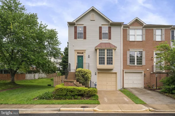 $3,544 | 6505 Parish Glebe Lane, Alexandria, VA 22315