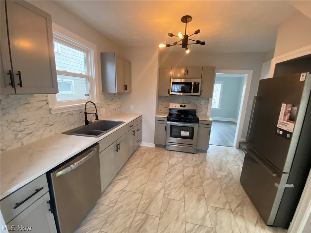 3605 Silsby Road University Heights, OH 44118 - Photo 15 of 27