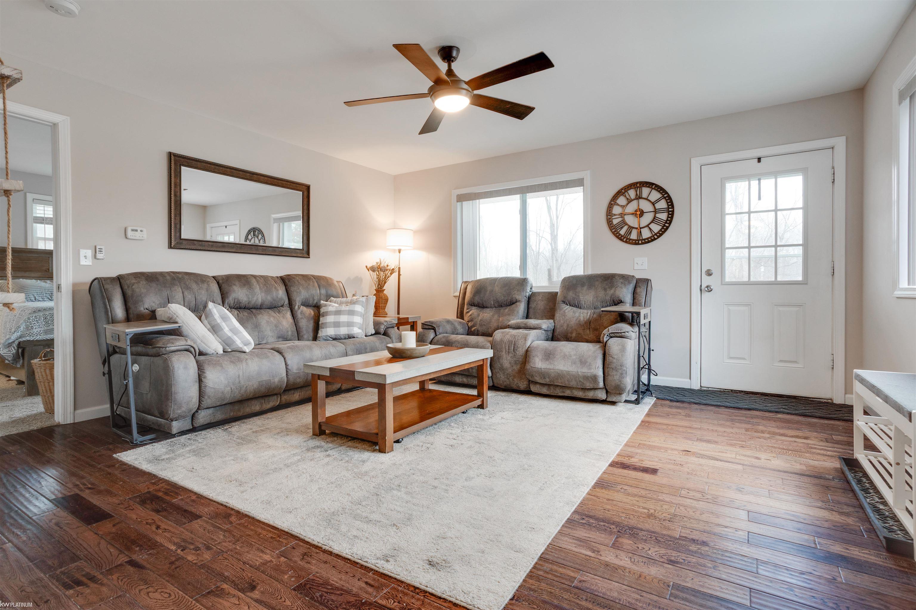 8866 Marsh Road Algonac, MI 48001 - Photo 4 of 29