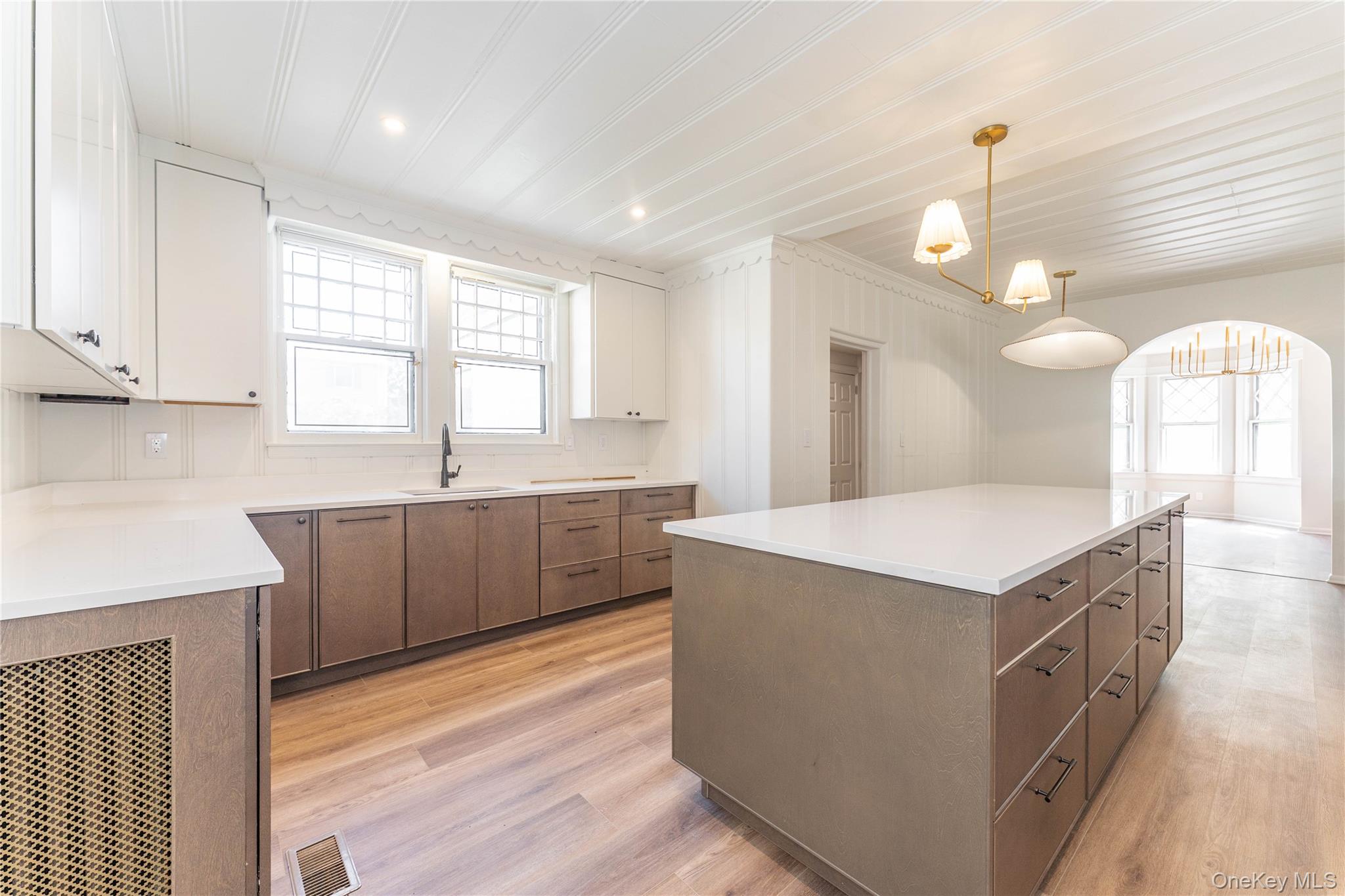 486 Oxford Road Cedarhurst, NY 11516 - Photo 15 of 31