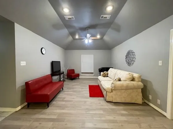 $1,600 | 102 Lum Lane, Unit 101, Denison, TX 75020