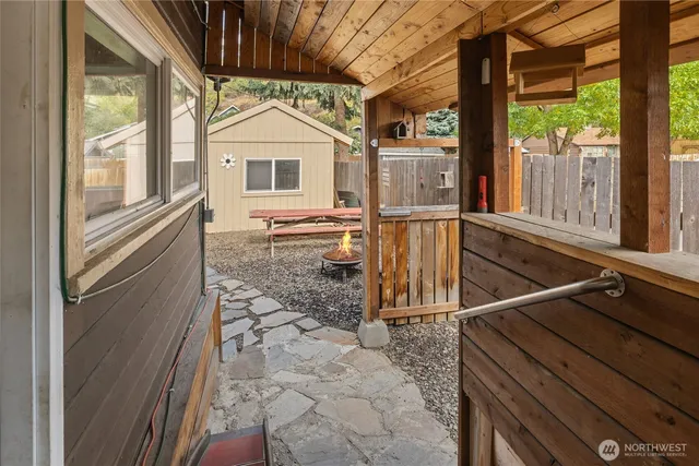 $409,000 | 110 West 3rd Street, Cle Elum, WA 98922