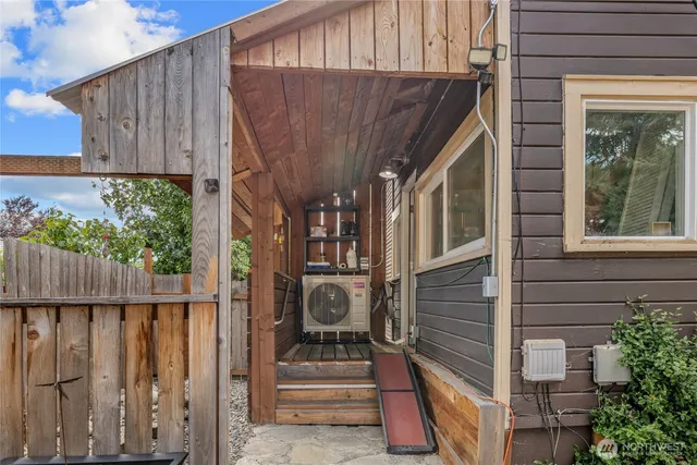 $409,000 | 110 West 3rd Street, Cle Elum, WA 98922