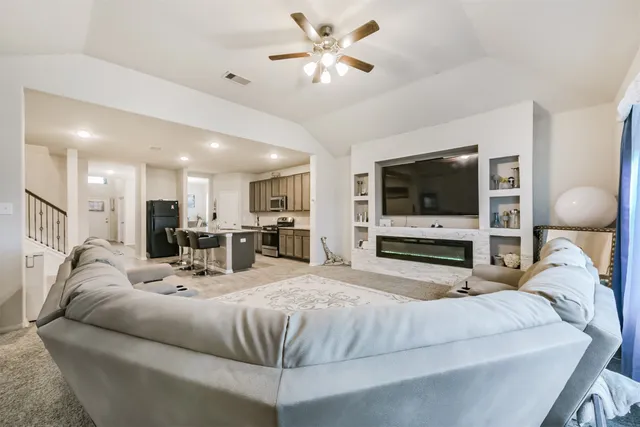 $325,000 | 627 Urban Way, Rosharon, TX 77583