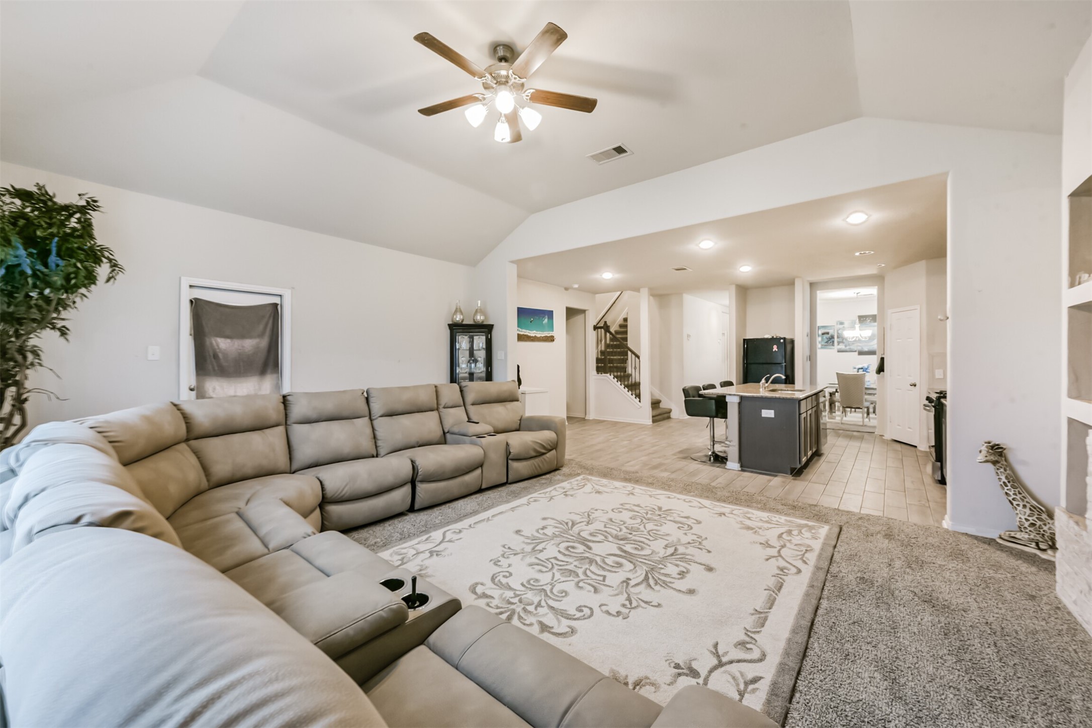 627 Urban Way Rosharon, TX 77583 - Photo 15 of 38