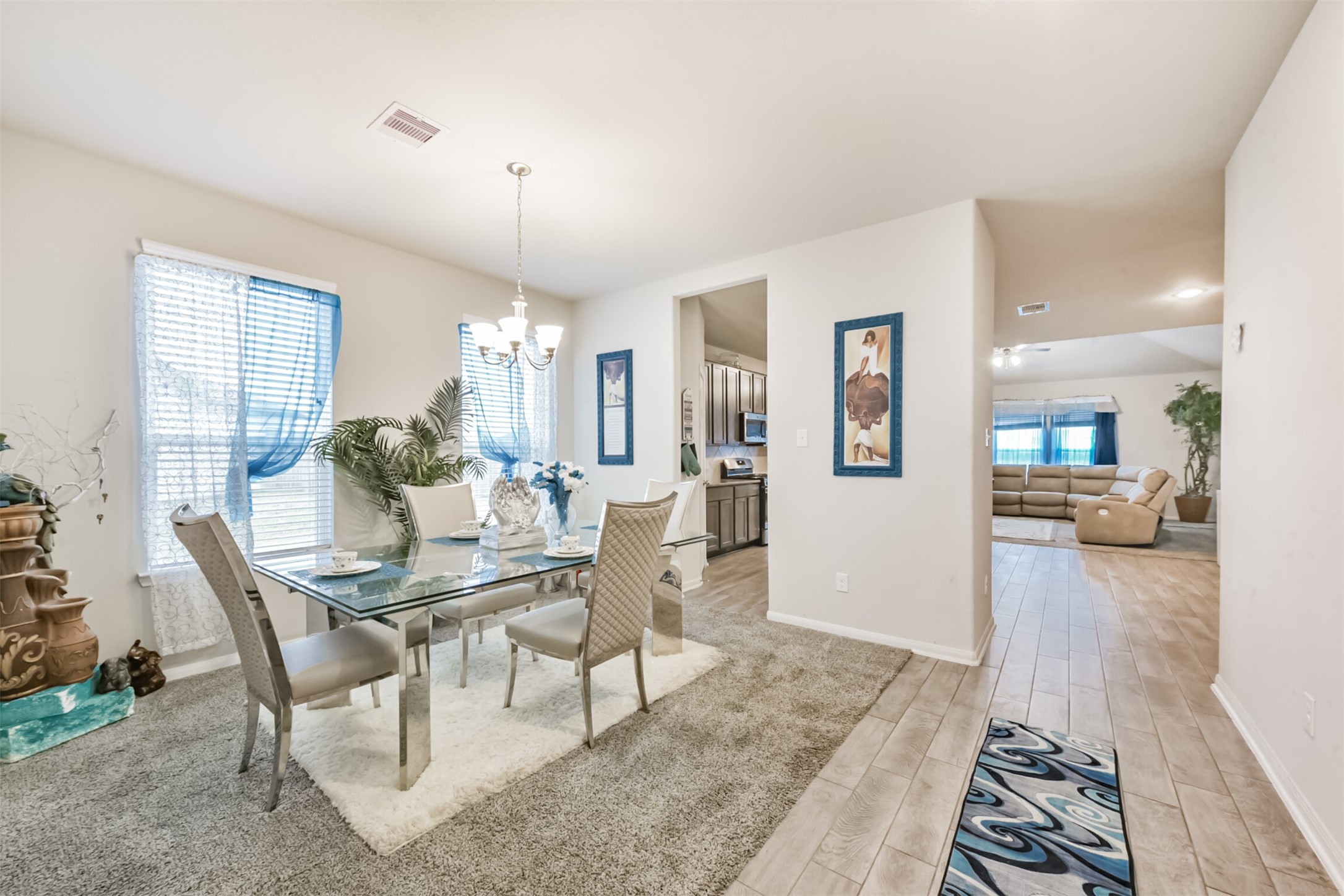 627 Urban Way Rosharon, TX 77583 - Photo 9 of 38