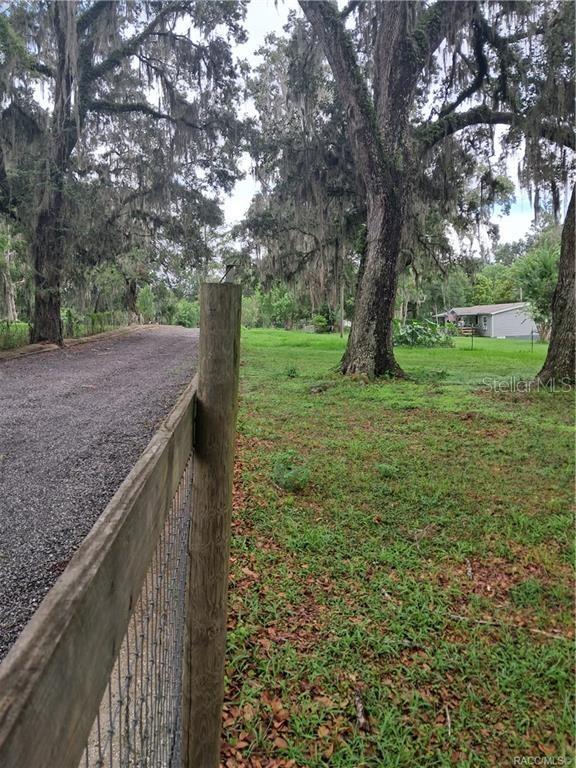 130th Street Belleview, FL 34420 - Photo 5 of 5 a view of outdoor space and yard