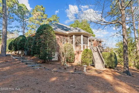 $639,500 | 106 Clay Circle, West End, NC 27376