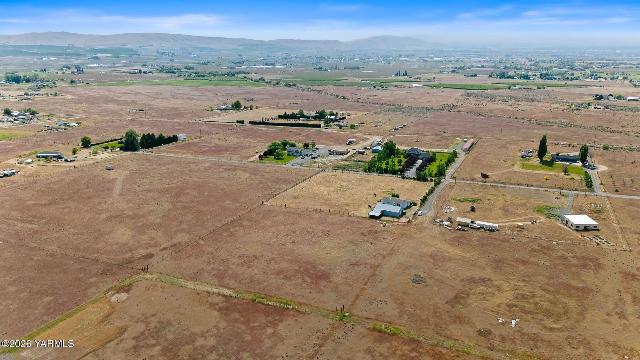 12076 Mieras Road Moxee, WA 98936 - Photo 26 of 27 12076 Mireas Rd Aerials-6