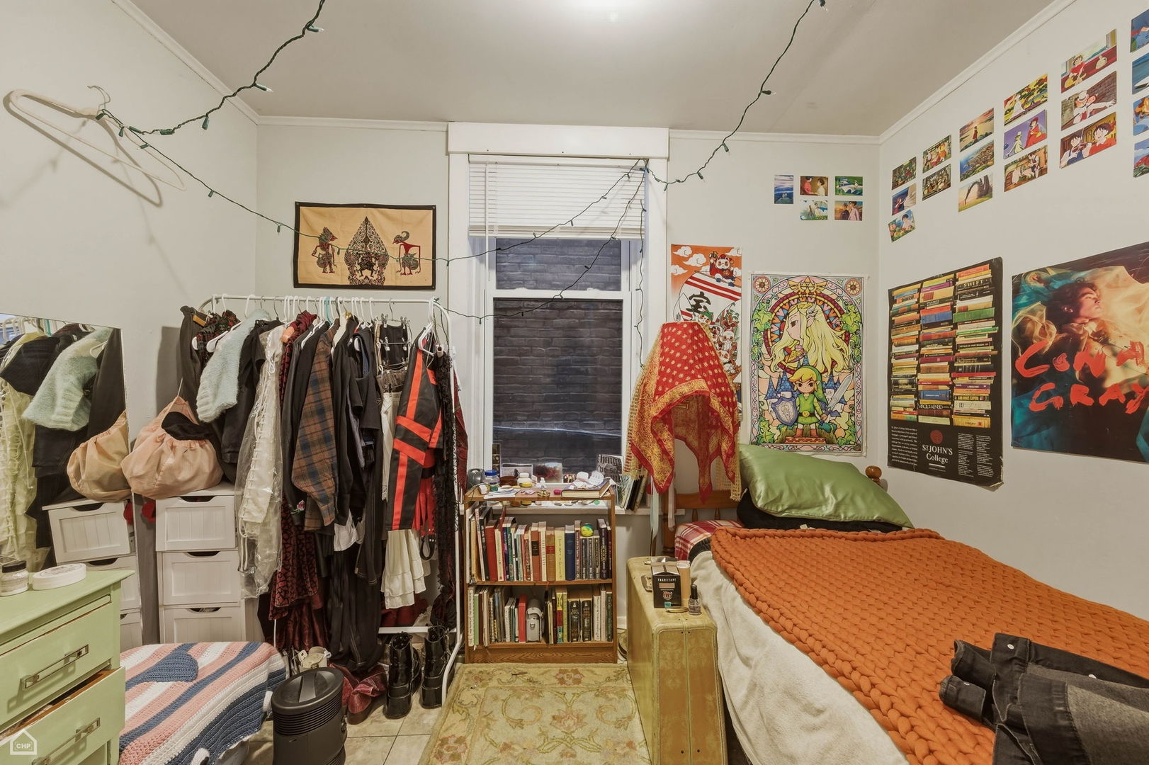 822 North Wood Street Chicago, IL 60622 - Photo 25 of 28 a view of walk in closet with clothes