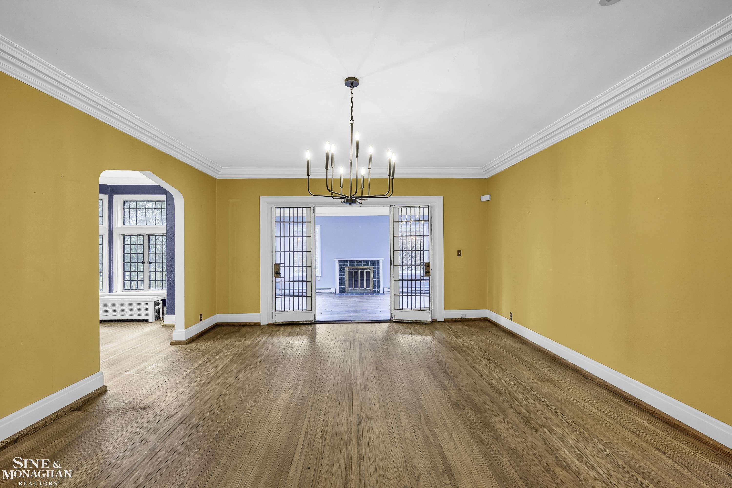 812 Whittier Road Grosse Pointe, MI 48230 - Photo 14 of 70 50163662-f70d2c1f-01f4-49a7-9540-bc4edbb7f523.JPG