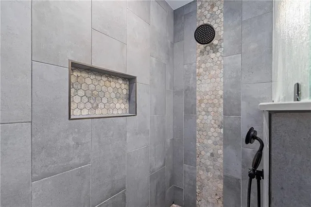 $465,000 | 825 Highland Lane Northeast, Unit 1115, Atlanta, GA 30306