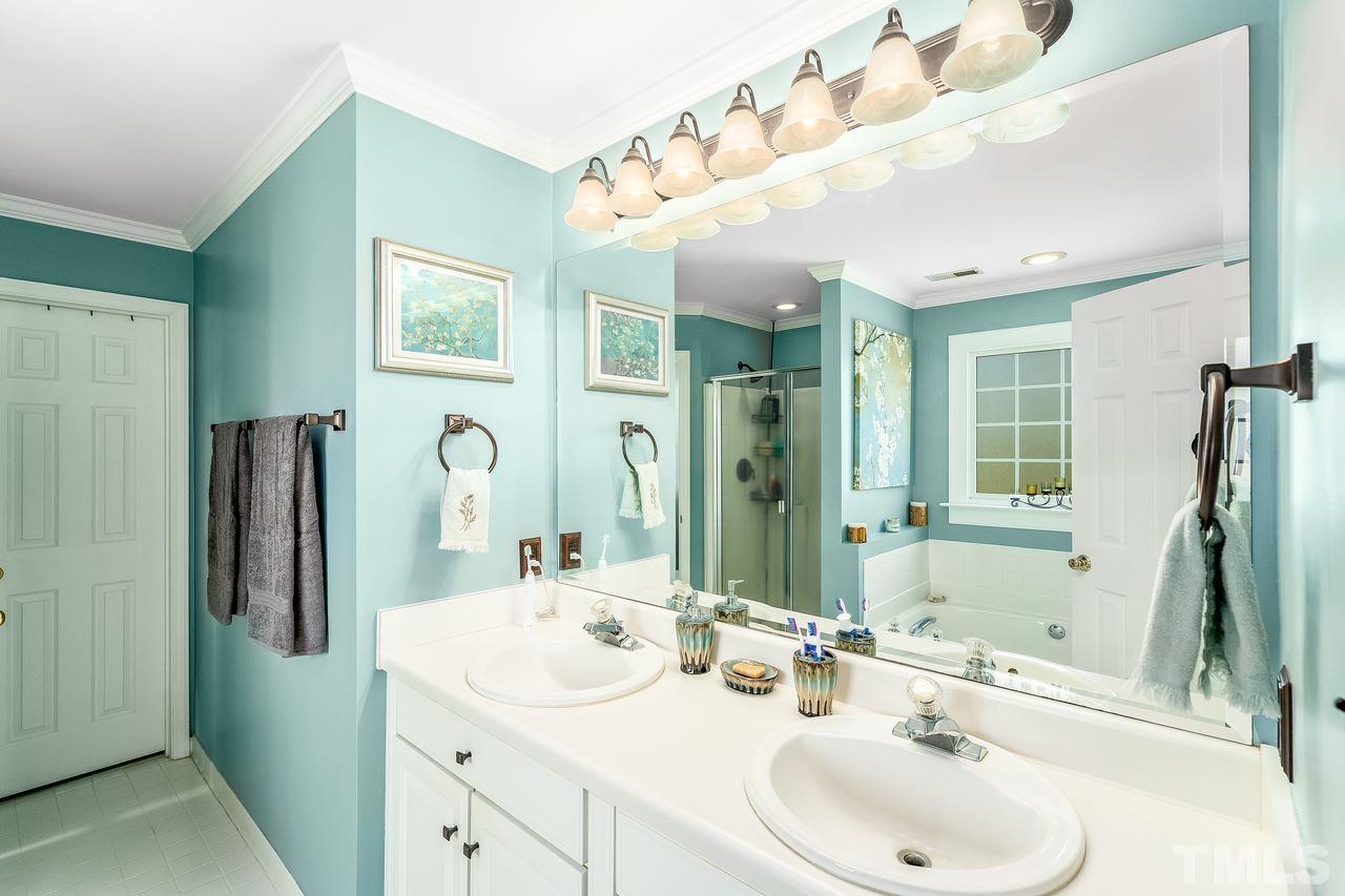 1021 Transom Court Raleigh, NC 27603 - Photo 18 of 30 Gallery Image 18