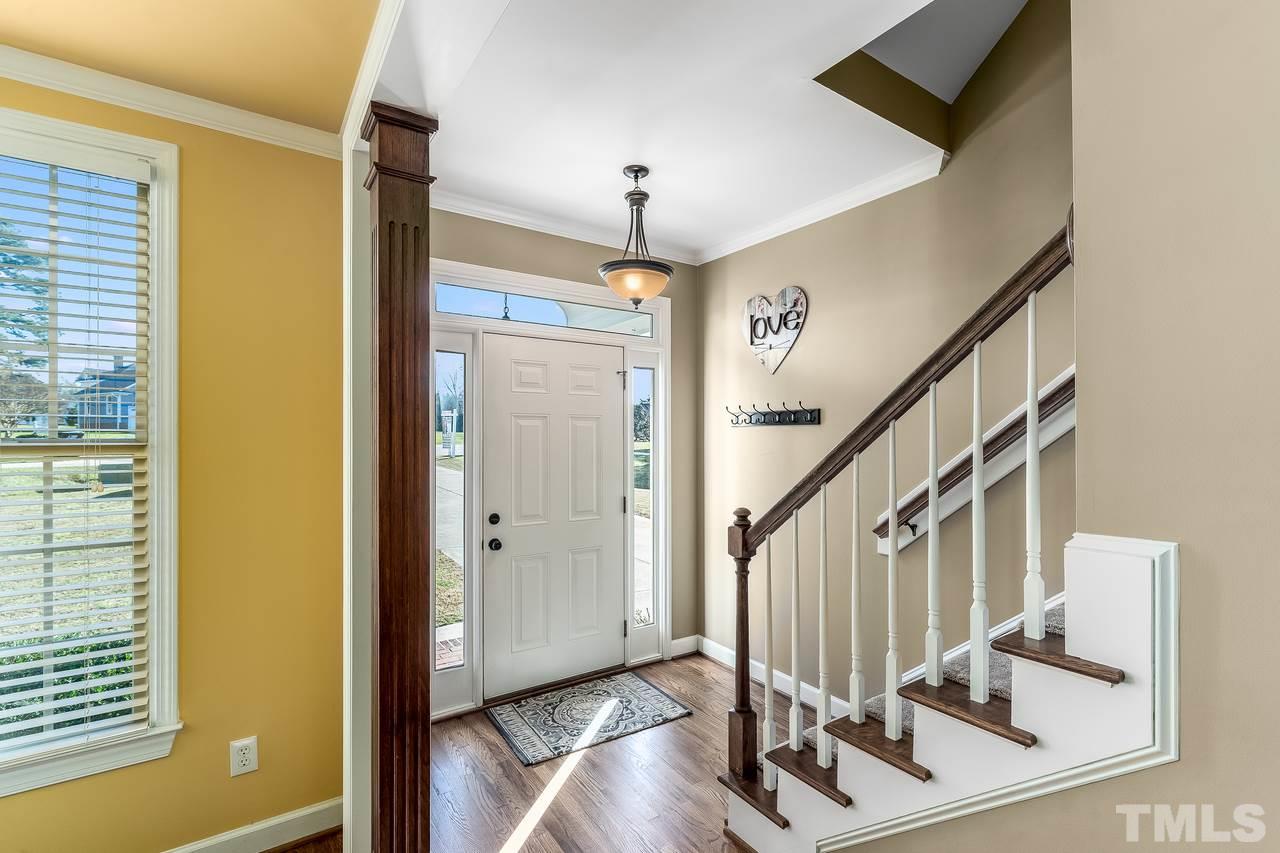 1021 Transom Court Raleigh, NC 27603 - Photo 4 of 30 Gallery Image 4