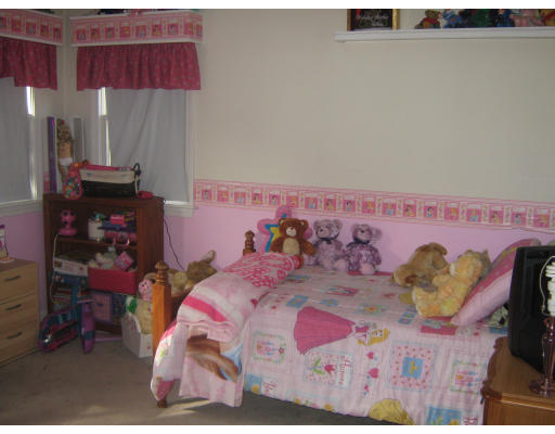 9 Satucket Road Rockland, MA 02370 - Photo 17 of 26 Gallery Image 17