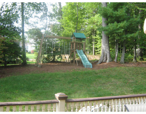 9 Satucket Road Rockland, MA 02370 - Photo 20 of 26 Gallery Image 20