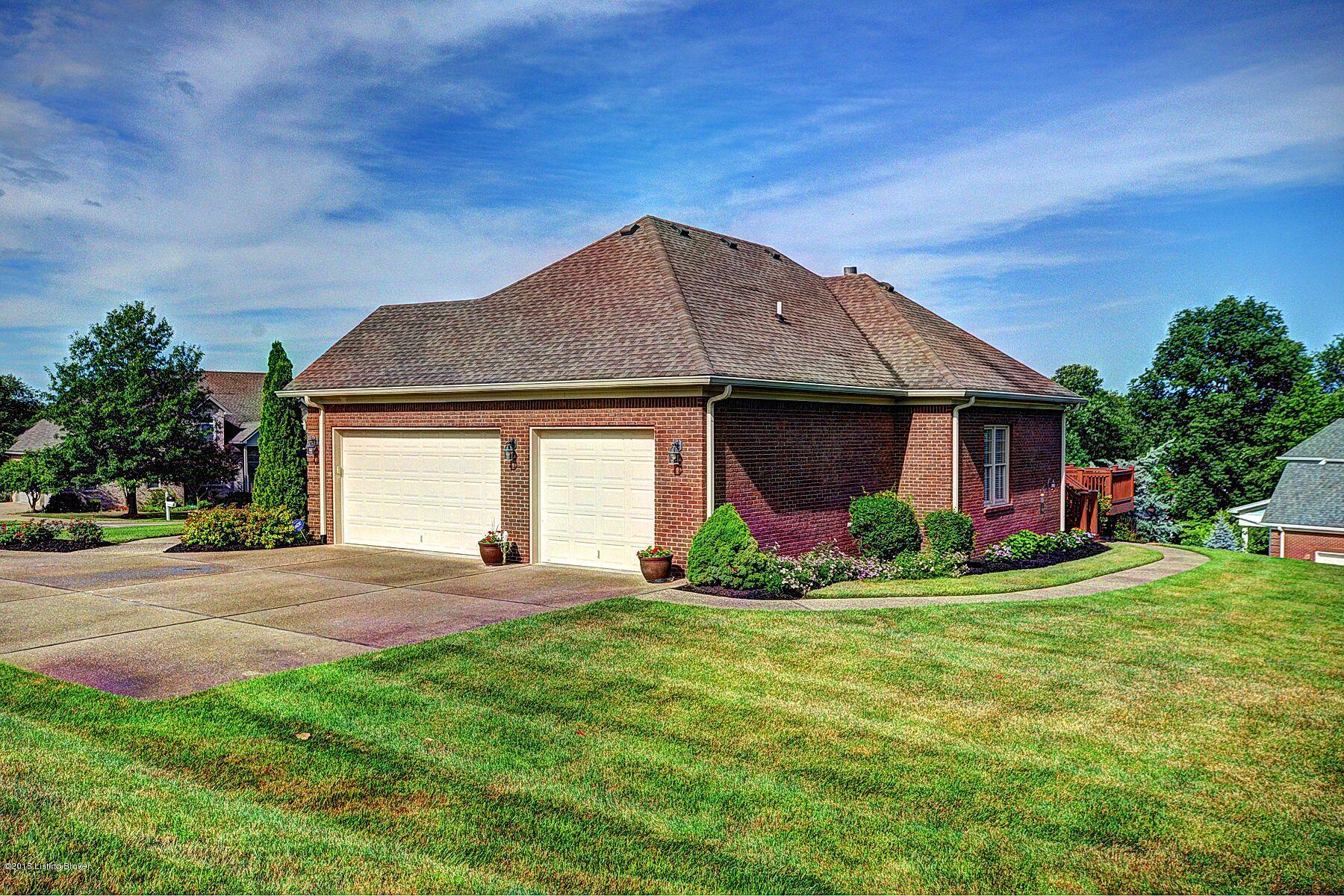 12104 Ridgeview Court Goshen, KY 40026 - Photo 24 of 52 3 car garage