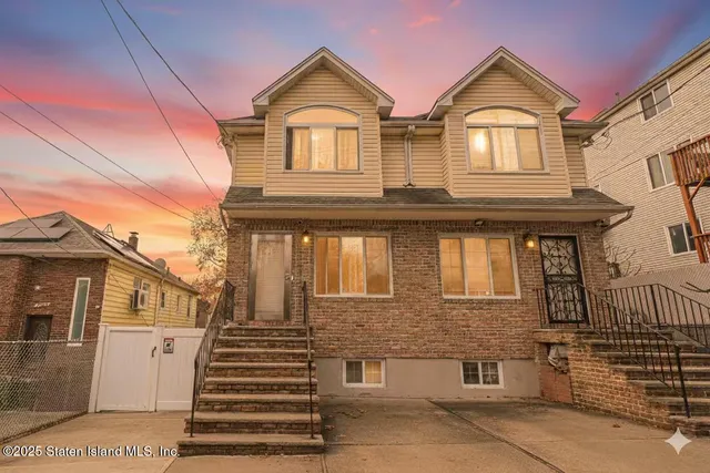 $859,999 | 10 Jerome Avenue | South Beach