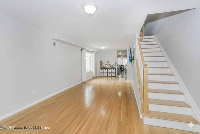 $859,999 | 10 Jerome Avenue | South Beach