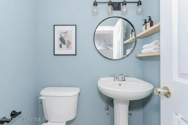 $859,999 | 10 Jerome Avenue | South Beach