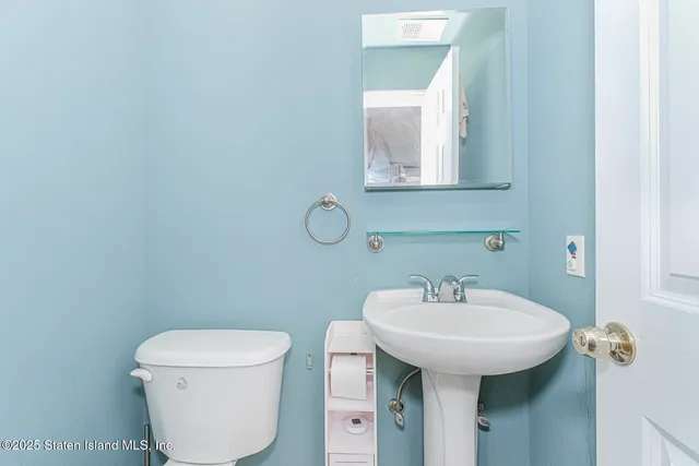 $859,999 | 10 Jerome Avenue | South Beach