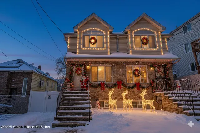 $859,999 | 10 Jerome Avenue | South Beach