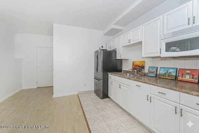 $859,999 | 10 Jerome Avenue | South Beach