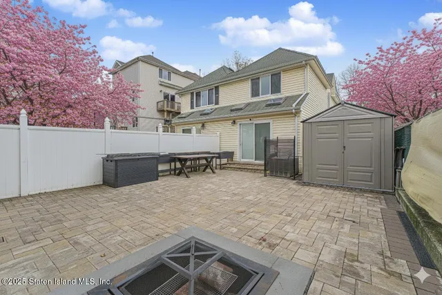 $859,999 | 10 Jerome Avenue | South Beach