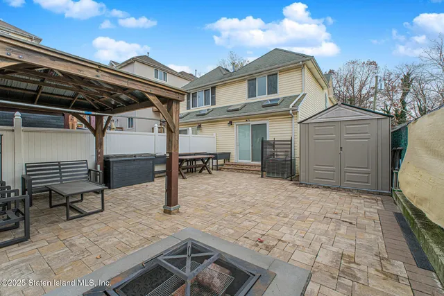 $859,999 | 10 Jerome Avenue | South Beach