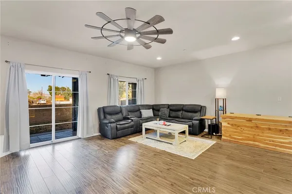 $354,800 | 14193 Jicarilla Road, Unit 302, Apple Valley, CA 92307