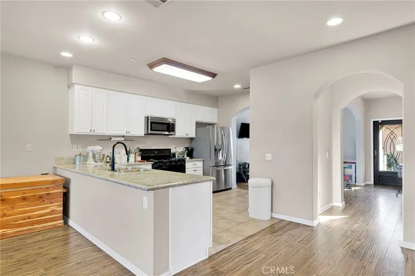 $354,800 | 14193 Jicarilla Road, Unit 302, Apple Valley, CA 92307