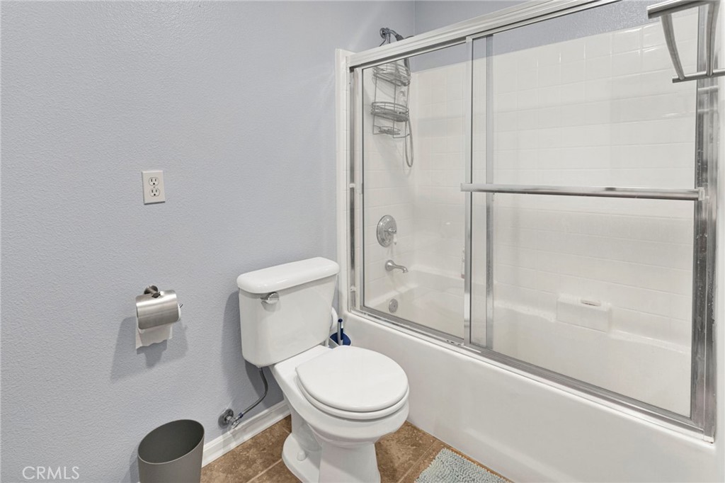 14193 Jicarilla Road, Unit 302 Apple Valley, CA 92307 - Photo 35 of 45