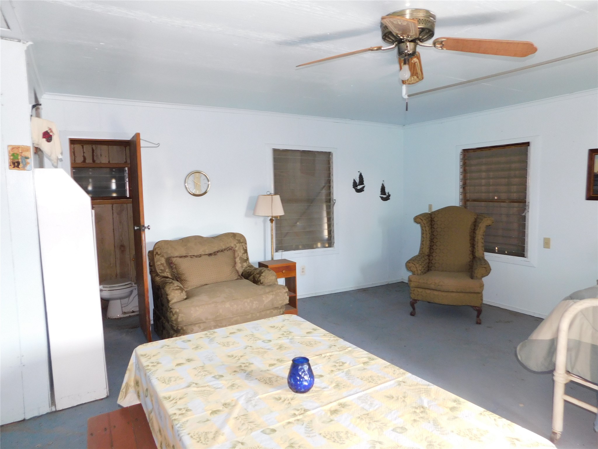 266 First Street Port Lavaca, TX 77979 - Photo 3 of 18 a living room with furniture and a table