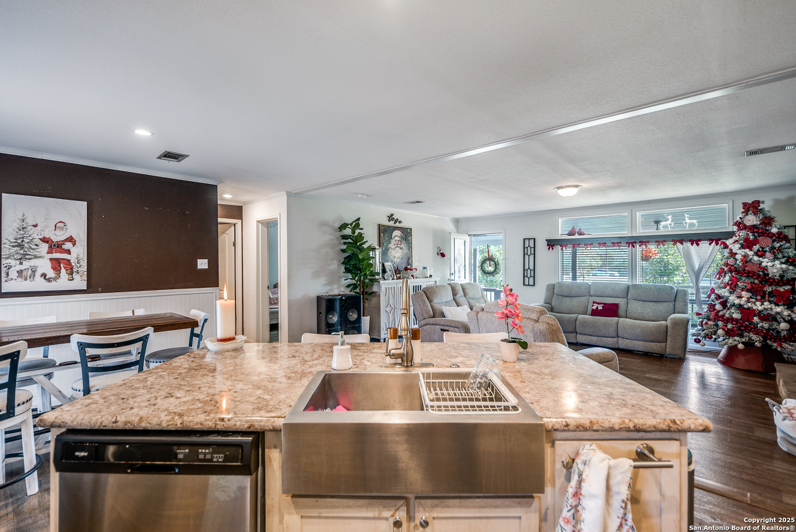 9233 Nelson Road San Antonio, TX 78252 - Photo 6 of 25