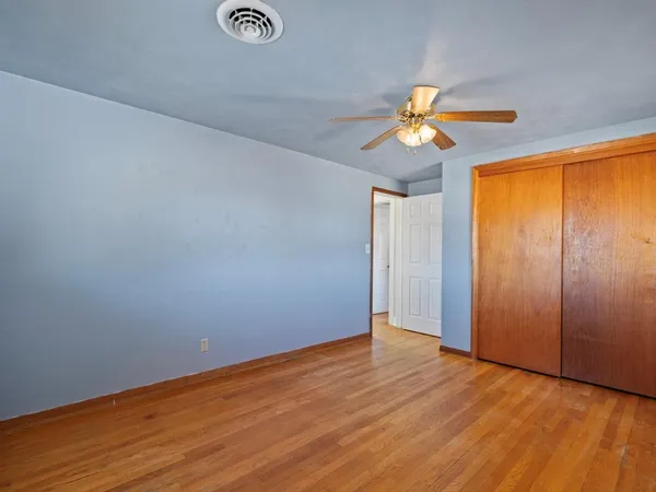 $199,900 | 1420 7th Street, Orion, IL 61273