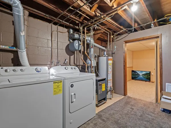 $199,900 | 1420 7th Street, Orion, IL 61273