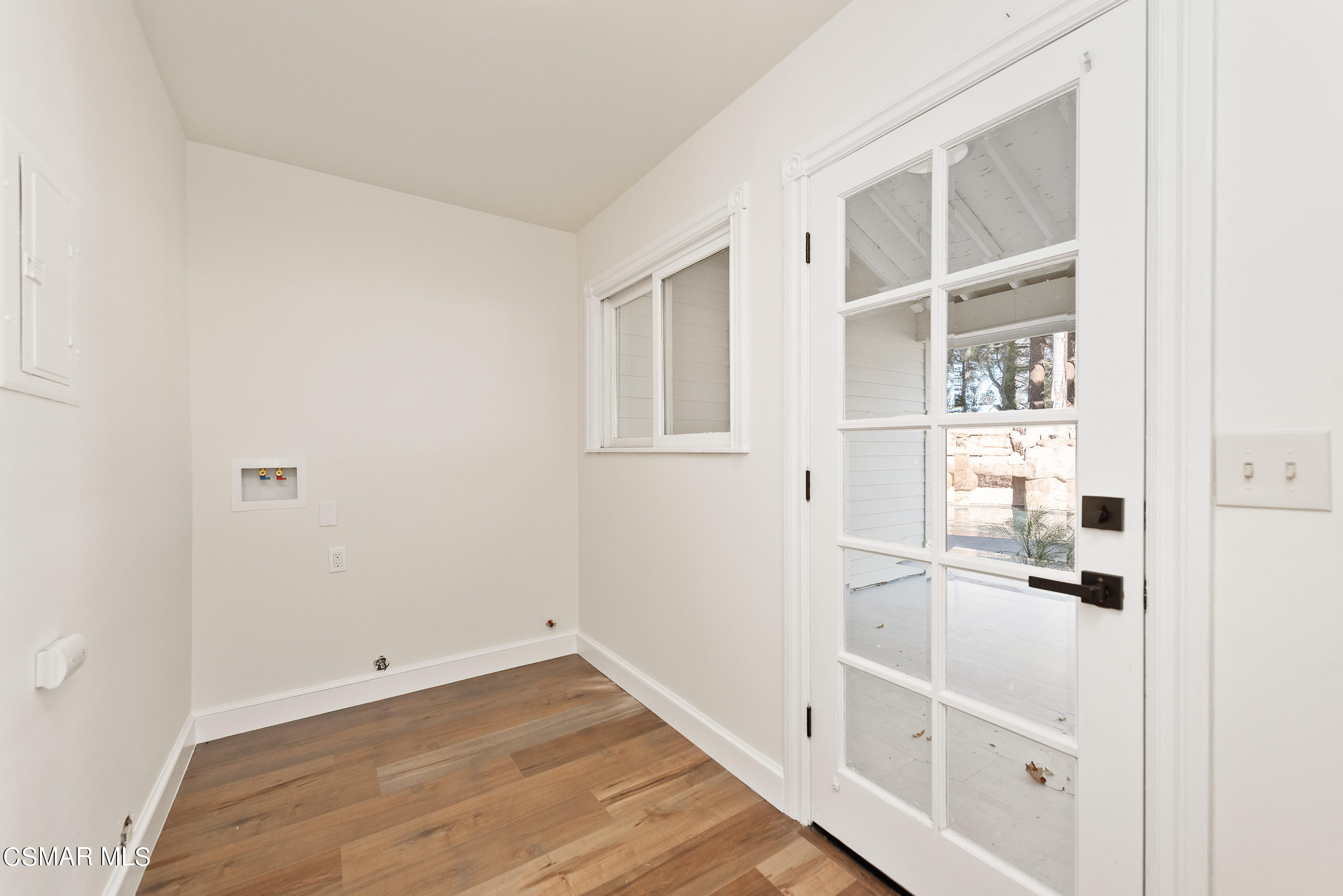 2959 Happy Lane Simi Valley, CA 93065 - Photo 38 of 92 2959 Happy Ln Simi Valley-40